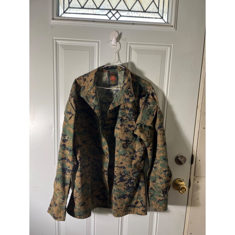 American Apparel, Inc. United States Marine Corps green camouflage jacket size S